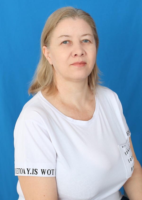 Охотникова Елена Николаевна.